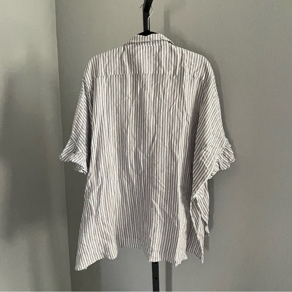 Anthropologie Maeve Betty Oversized Button Down Size XS/Small - Picture 3 of 5